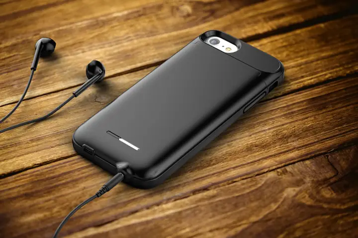 Iphone Case With Headphone Jack
