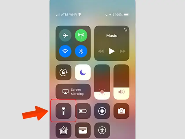 Mở Đèn Pin Trên Iphone