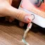 Sờ Vào Iphone Bị Giật: Nguyên Nhân, Cách Khắc Phục Và Bảo Vệ Thiết Bị