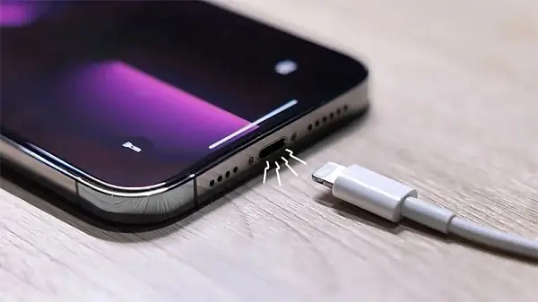 Cách Vệ Sinh Chân Sạc Iphone Cách Vệ Sinh Chân Sạc Iphone
