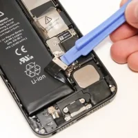 Iphone Thay Pin Được Không? Giải Đáp Tất Cả Thắc Mắc Của Bạn