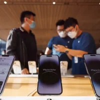 Iphone Và Thị Trường Trung Quốc: Cơ Hội, Thách Thức Và Chiến Lược Phát Triển