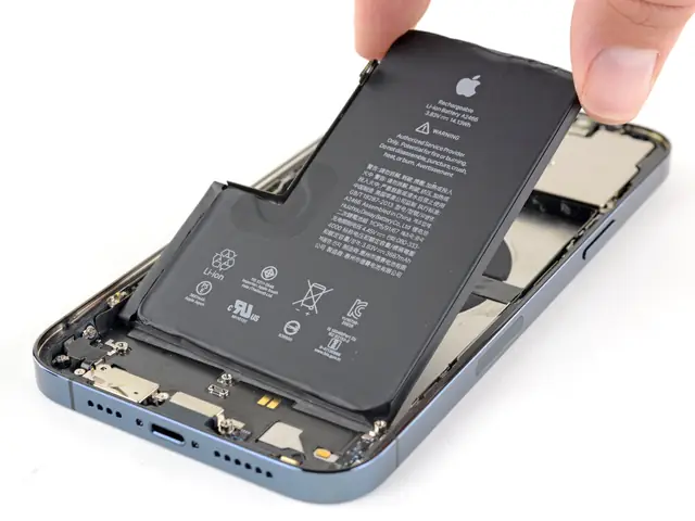 Thay Pin Iphone Lấy Liền Thay Pin Iphone Lấy Liền